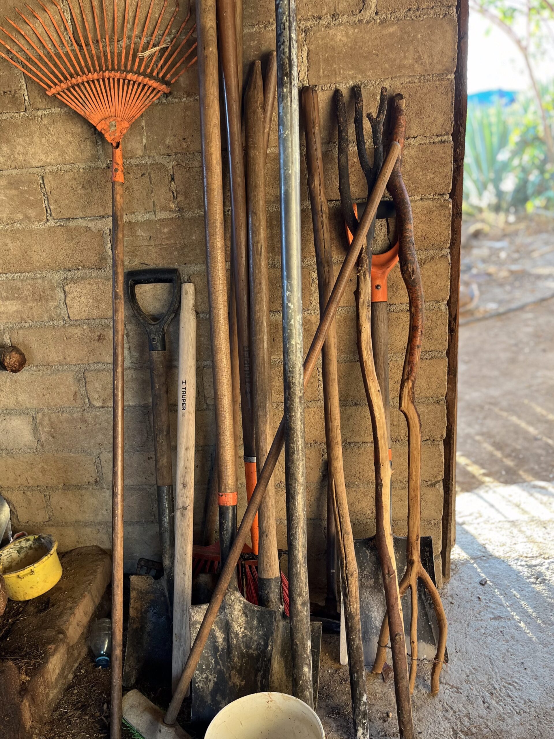 MEZCAL PRODUCTION TOOLS