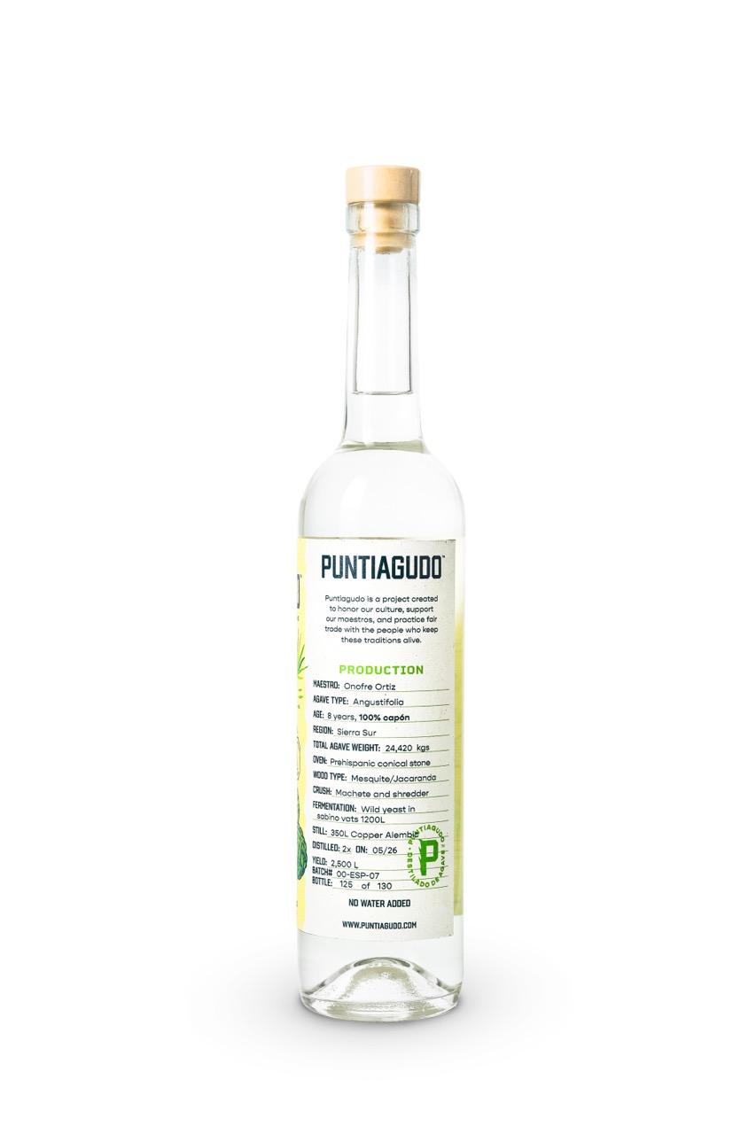 ESPADÍN CAPÓN_TRASERA_FONDO BLANCO de tamaño grande